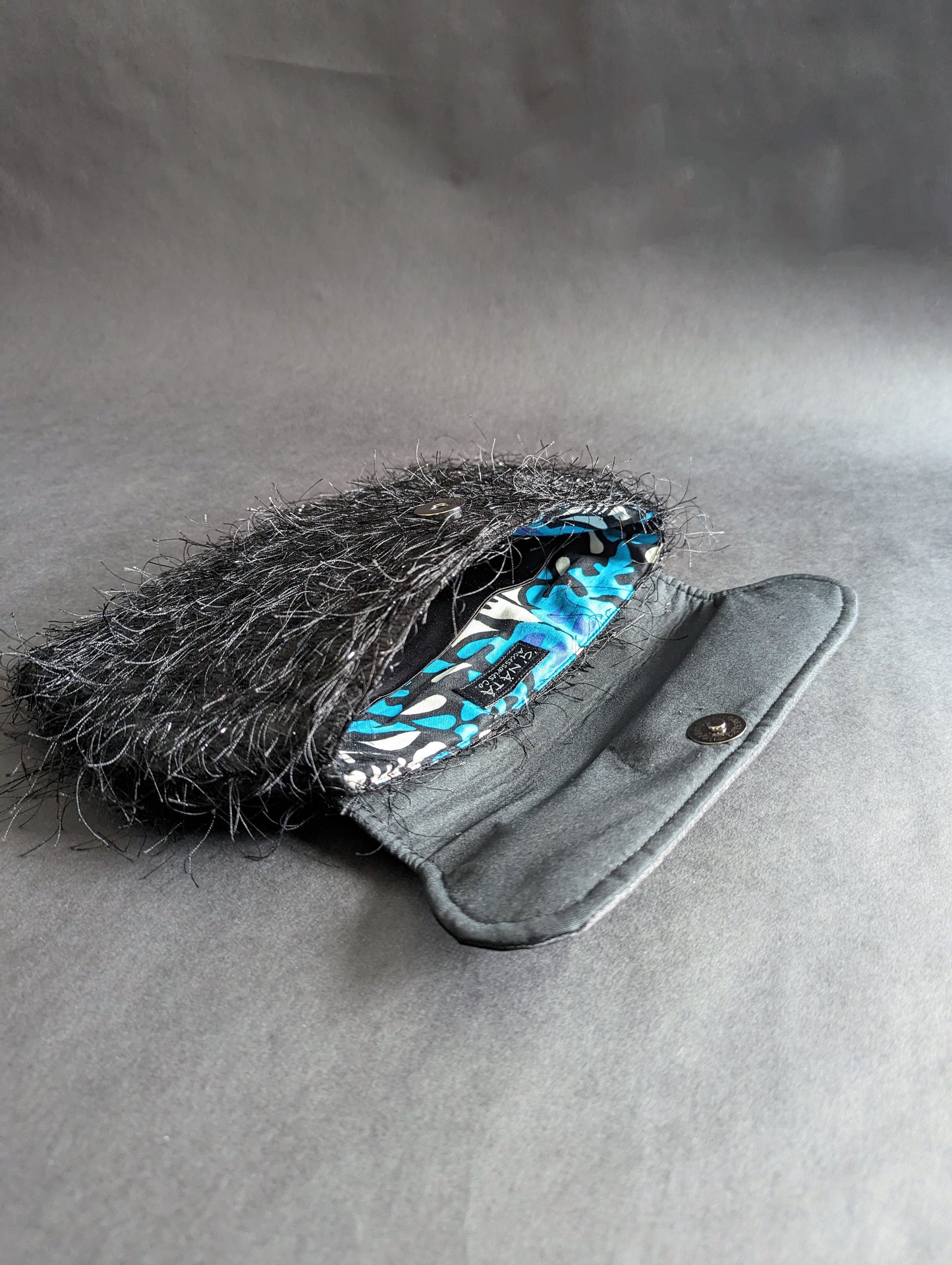 Black Eyelash Dileyas Waist Bag