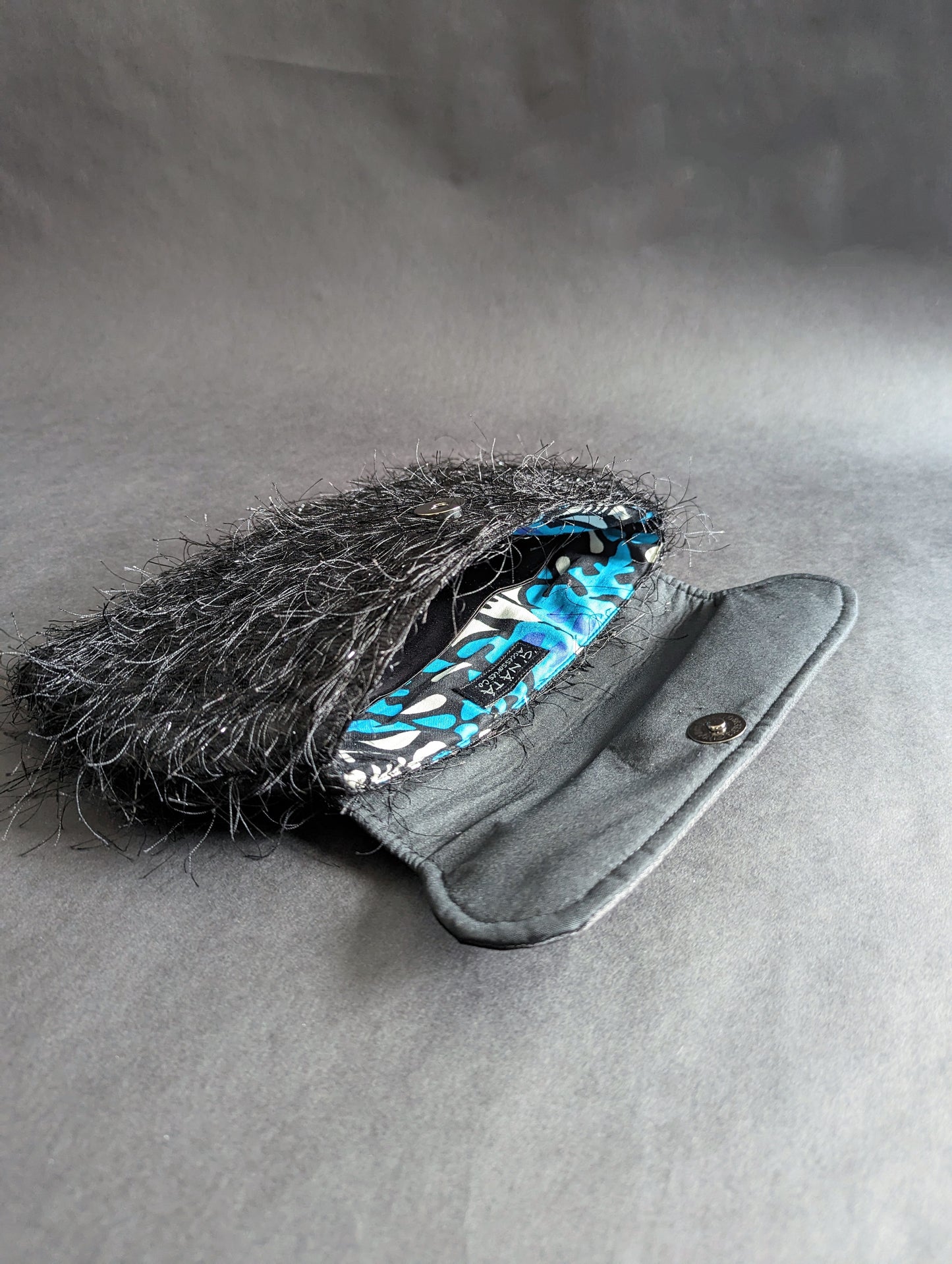 Black Eyelash Dileyas Waist Bag